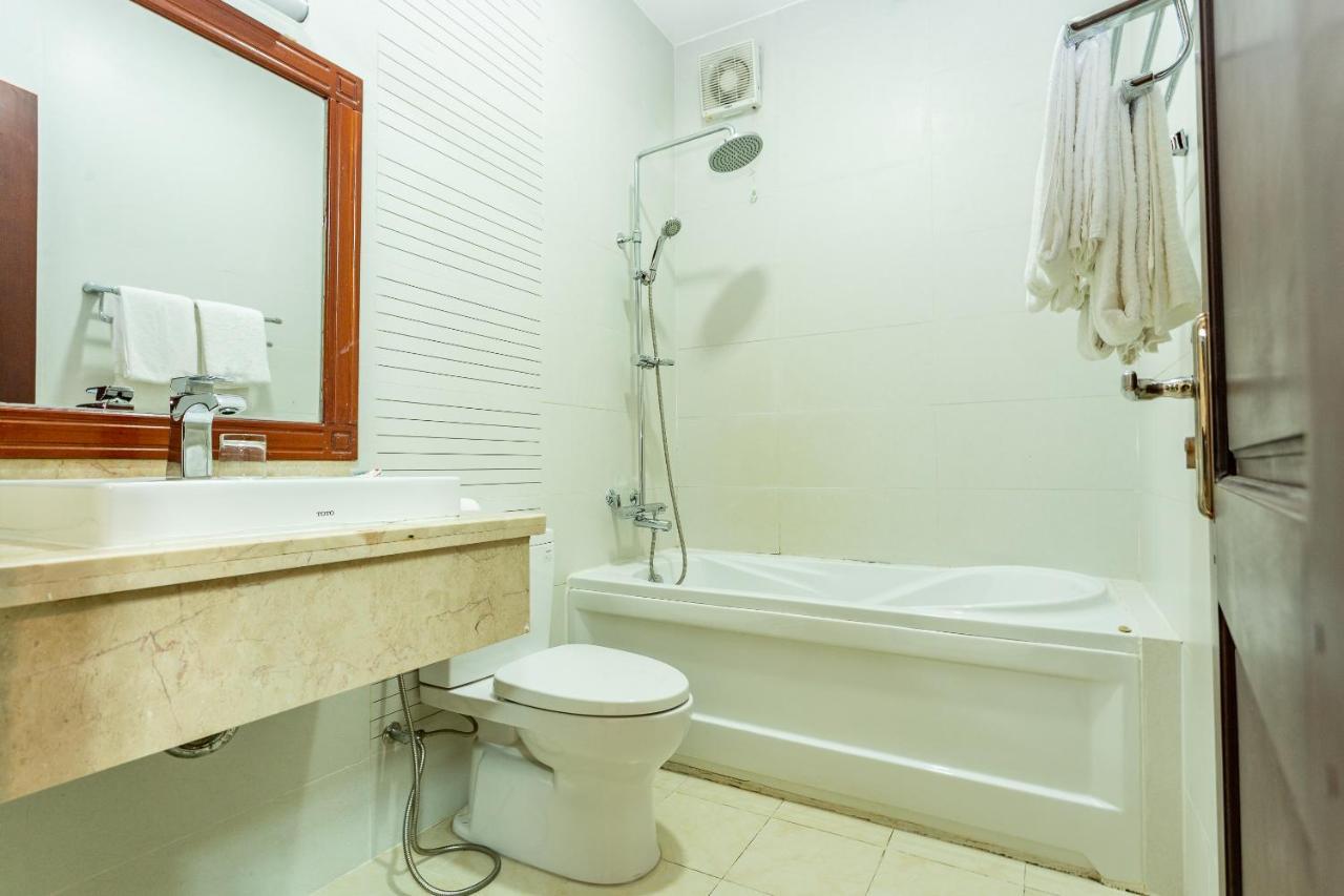 Truong Thinh Hotel Duong Dong Exterior foto